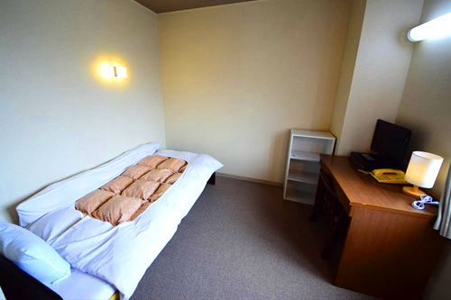 6畳洋室(1名様用/トイレ無・シャワー有)