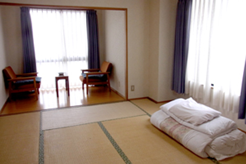 8畳和室(1~4名様用/バス・トイレ有)